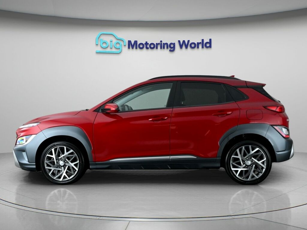 Hyundai Kona Premium Red #4