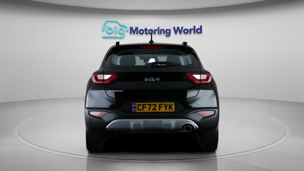 Kia Stonic 2 Black #6