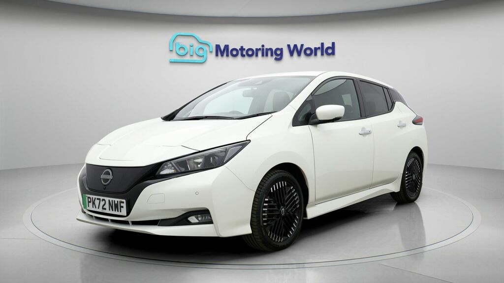 Nissan Leaf N-connecta White #3