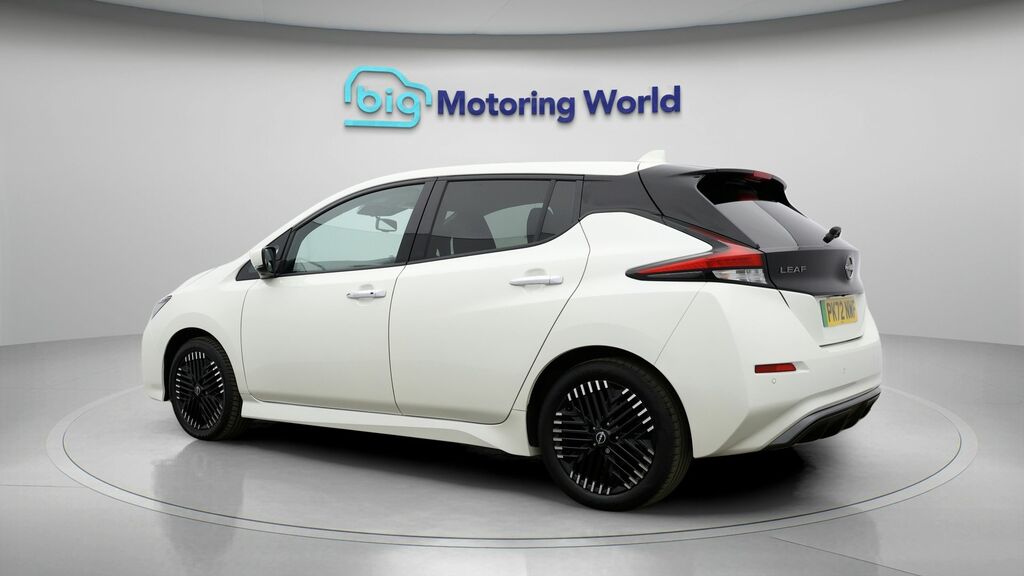 Nissan Leaf N-connecta White #5