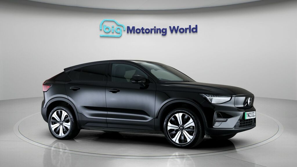 Volvo C40 Core Black