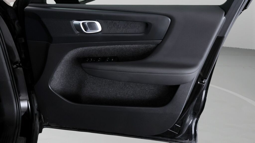 Volvo C40 170Kw Recharge Plus 69Kwh Black #14