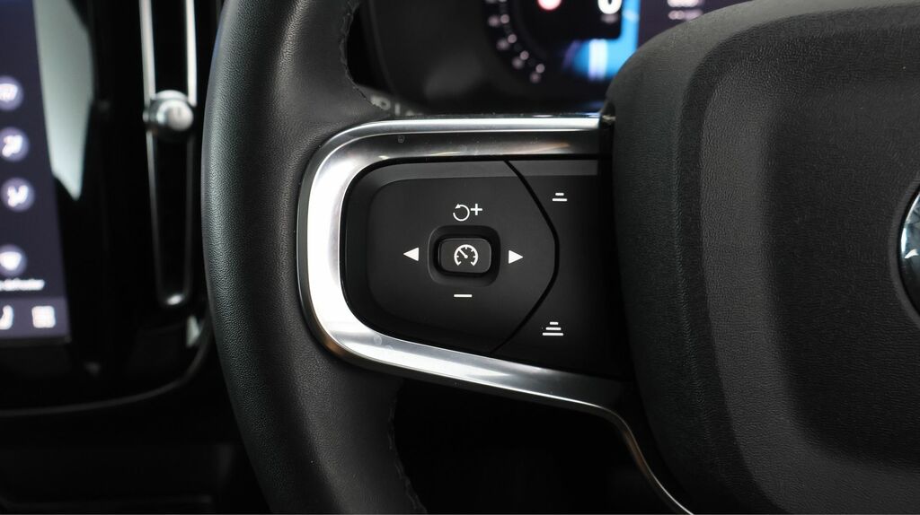 Volvo C40 170Kw Recharge Plus 69Kwh Black #23
