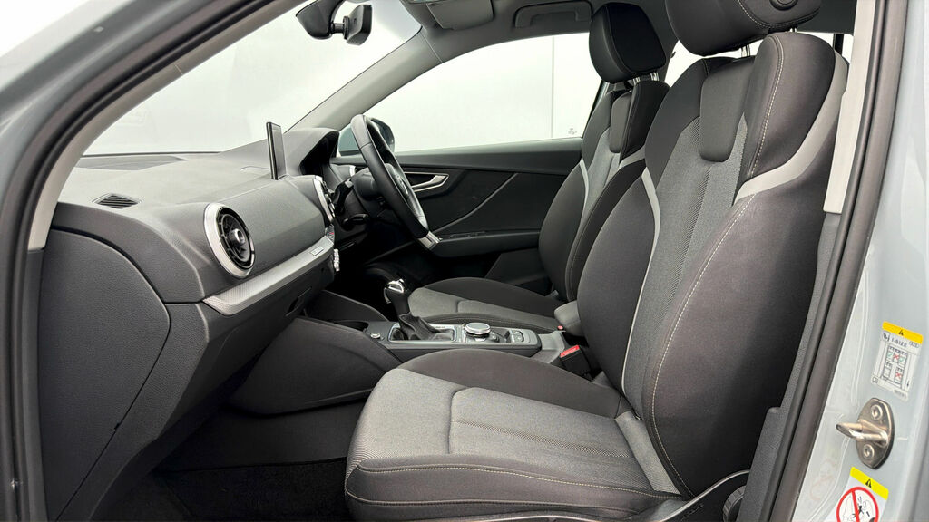 Audi Q2 35 Tfsi Sport S Tronic Cs Black #13