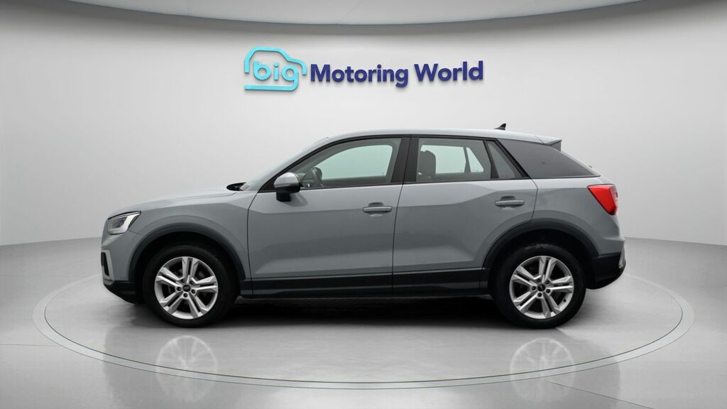 Audi Q2 Sport Grey #4