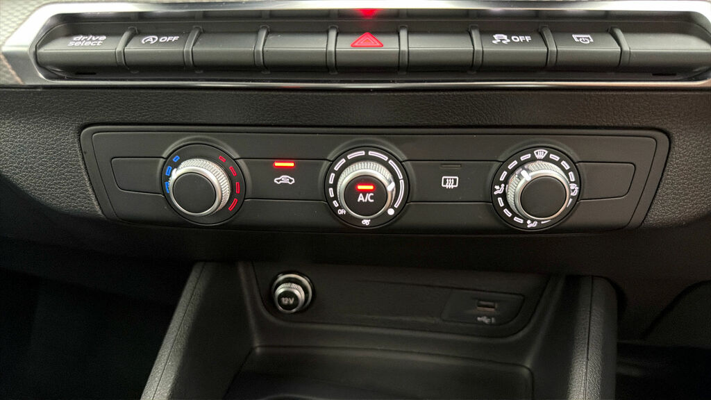 Audi Q2 35 Tfsi Sport S Tronic Cs Black #11
