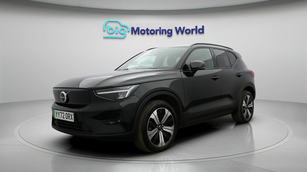 Volvo XC40 Plus Black #3