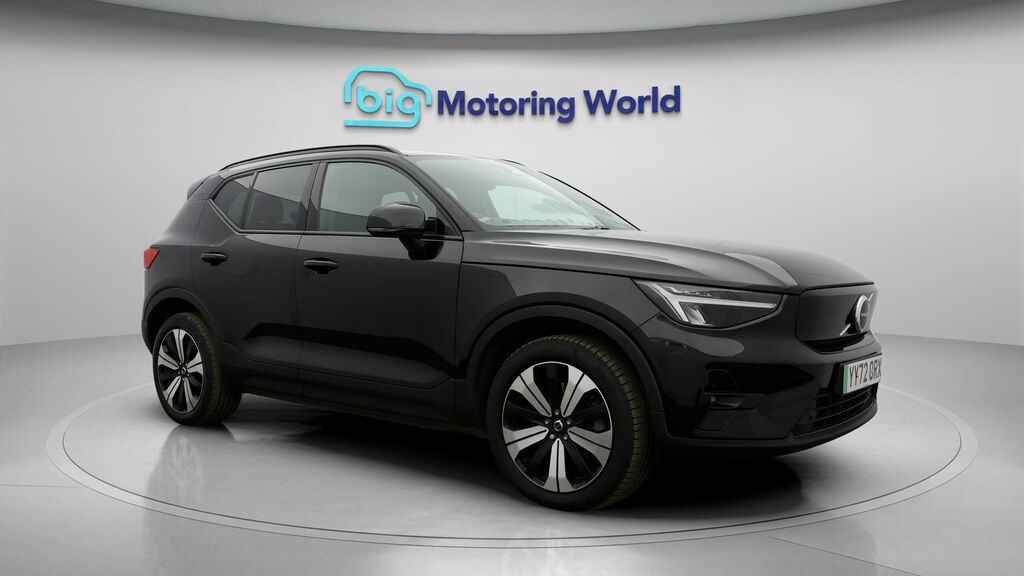 Volvo XC40 Plus Black