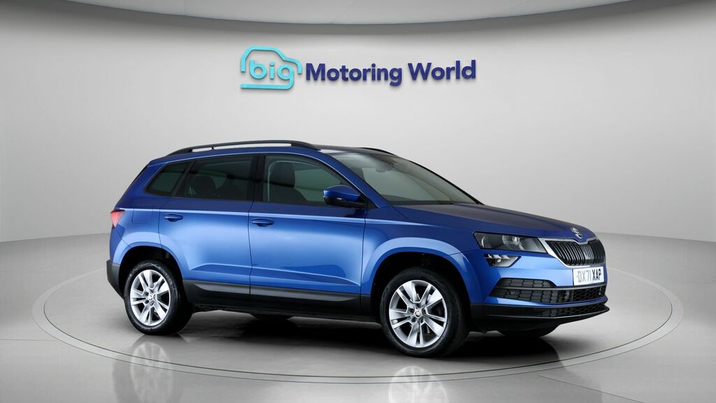 Skoda Karoq Se Technology Blue