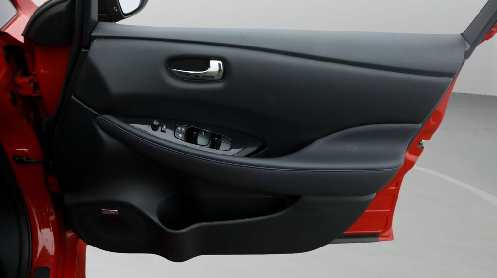 Nissan Leaf 40Kw Acenta With Intelligent Cruise Control And Ac Red #14