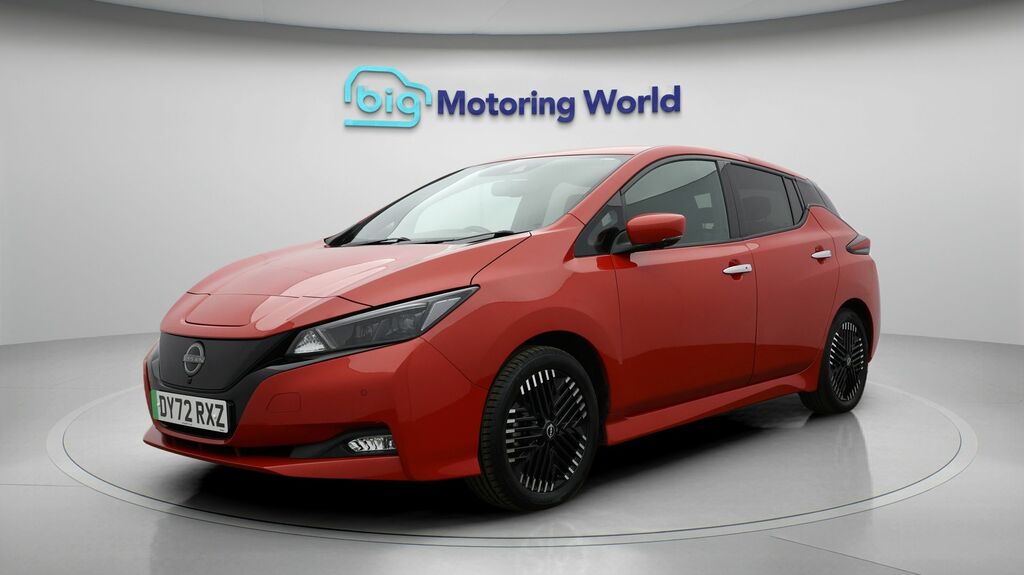 Nissan Leaf Tekna Red #2