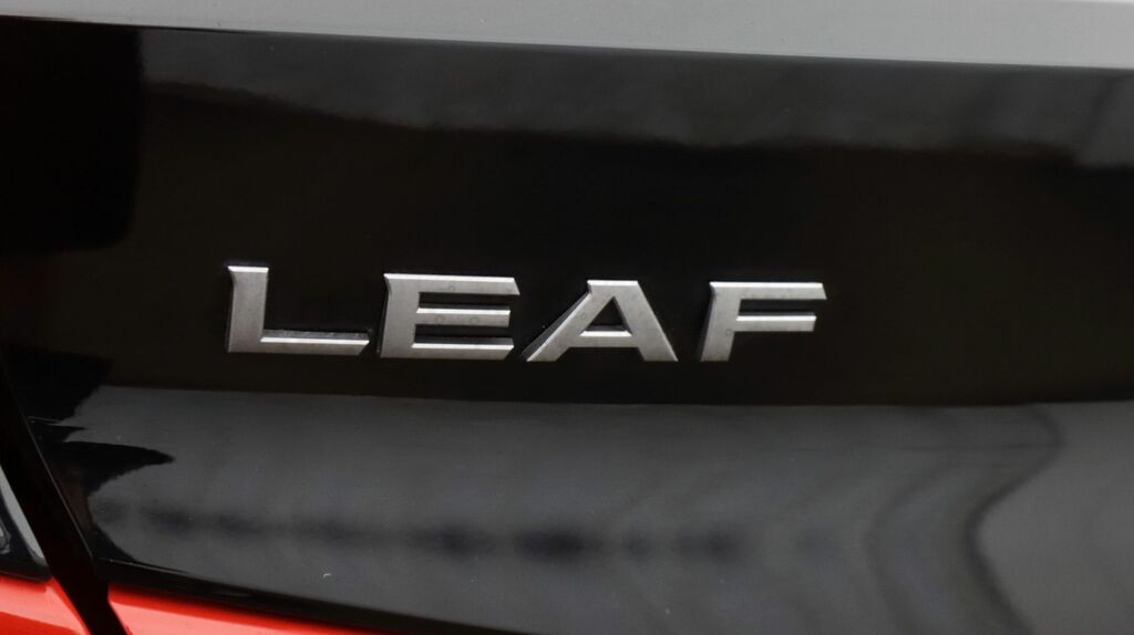 Nissan Leaf 40Kw Acenta With Intelligent Cruise Control And Ac Red #19