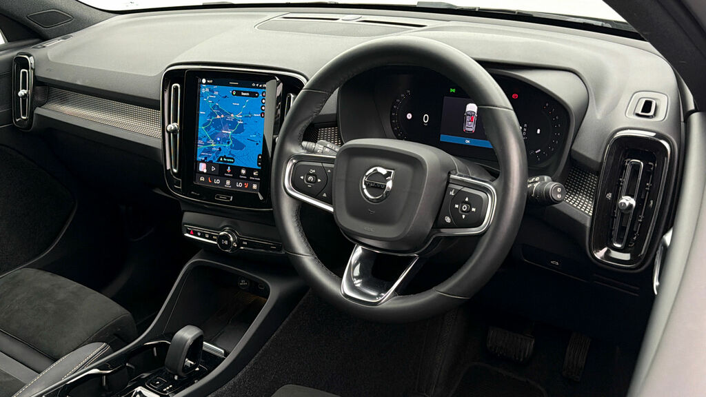 Volvo XC40 Plus, B4 Mild Hybrid, Dark Green #9