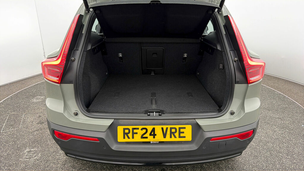 Volvo XC40 Plus, B4 Mild Hybrid, Dark Green #16