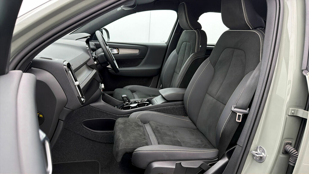 Volvo XC40 Plus, B4 Mild Hybrid, Dark Green #13