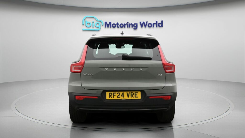 Volvo XC40 Plus Dark Green #6