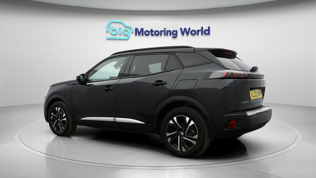 Peugeot e-2008 Gt Black #5
