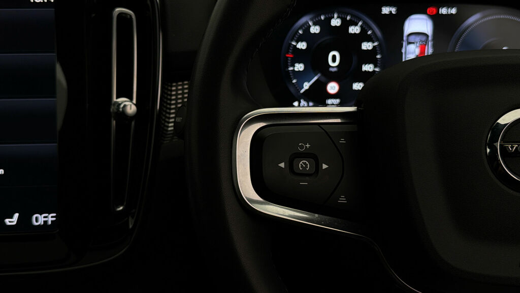 Volvo XC40 Recharge Twin 78Kwh Plus Awd Black #23