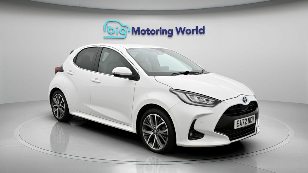 Toyota Yaris Excel White