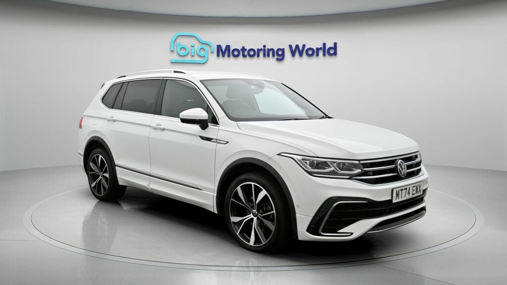 Volkswagen Tiguan Allspace R-line White
