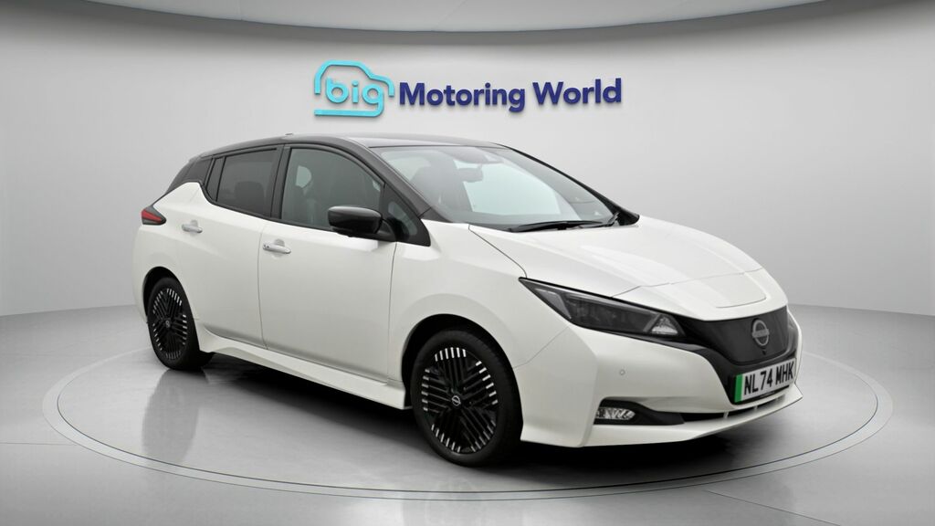 Nissan Leaf Tekna White