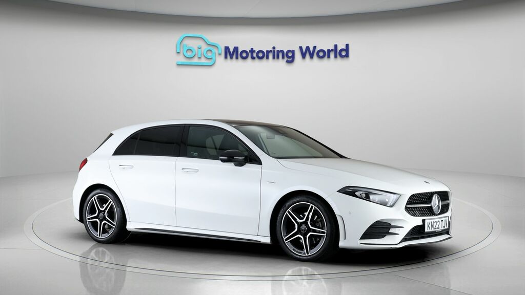 Mercedes-Benz A Class Amg Line Edition White