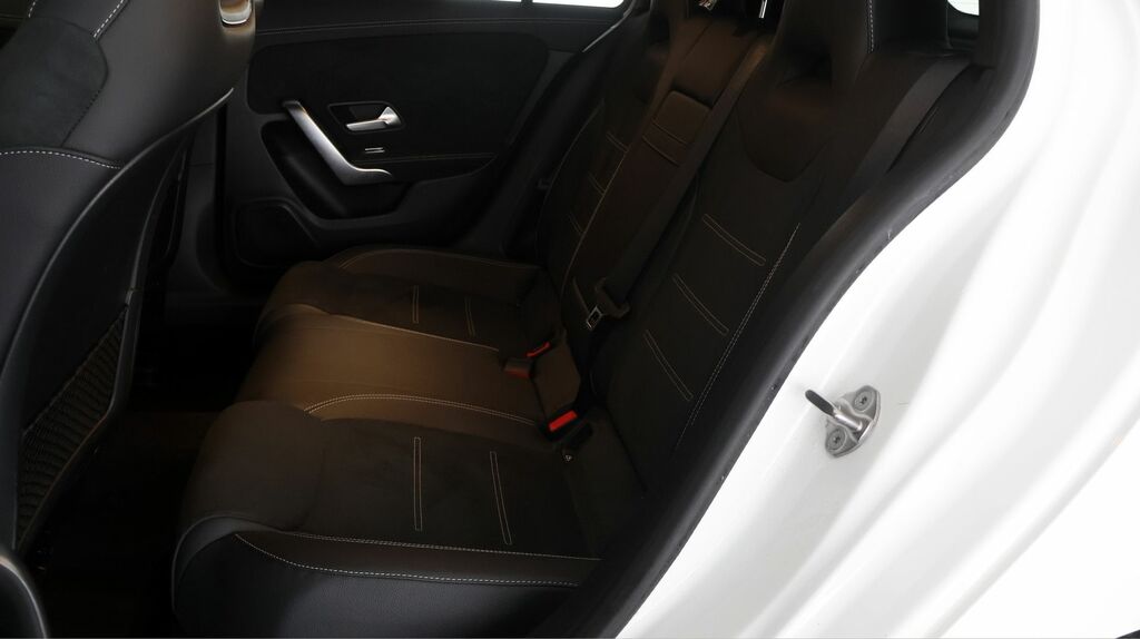 Mercedes-Benz A Class A200 Amg Line Premium 2022 Black #15
