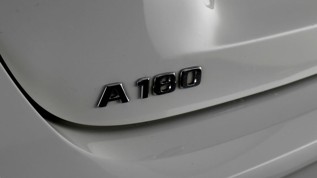 Mercedes-Benz A Class A200 Amg Line Premium 2022 Black #20