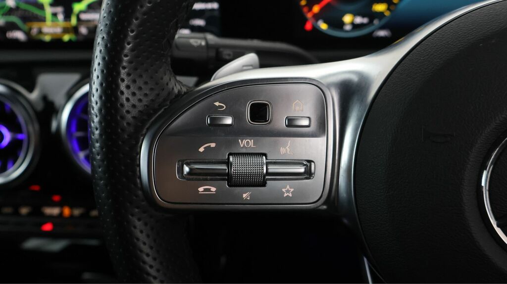 Mercedes-Benz A Class A200 Amg Line Premium 2022 Black #21