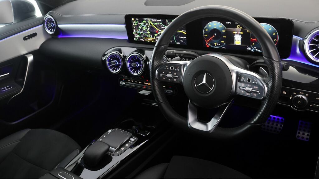 Mercedes-Benz A Class A200 Amg Line Premium 2022 Black #9