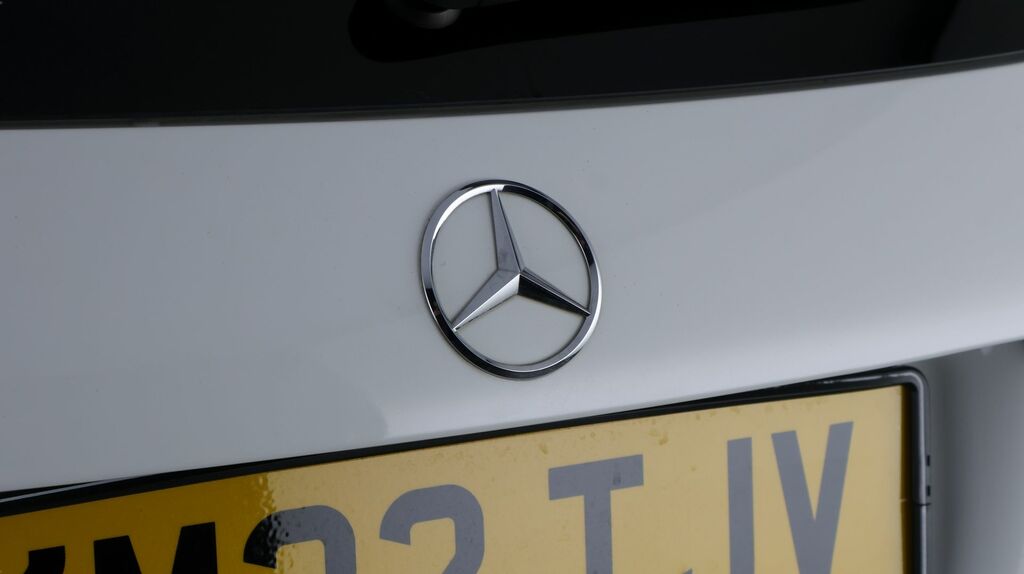 Mercedes-Benz A Class A200 Amg Line Premium 2022 Black #18