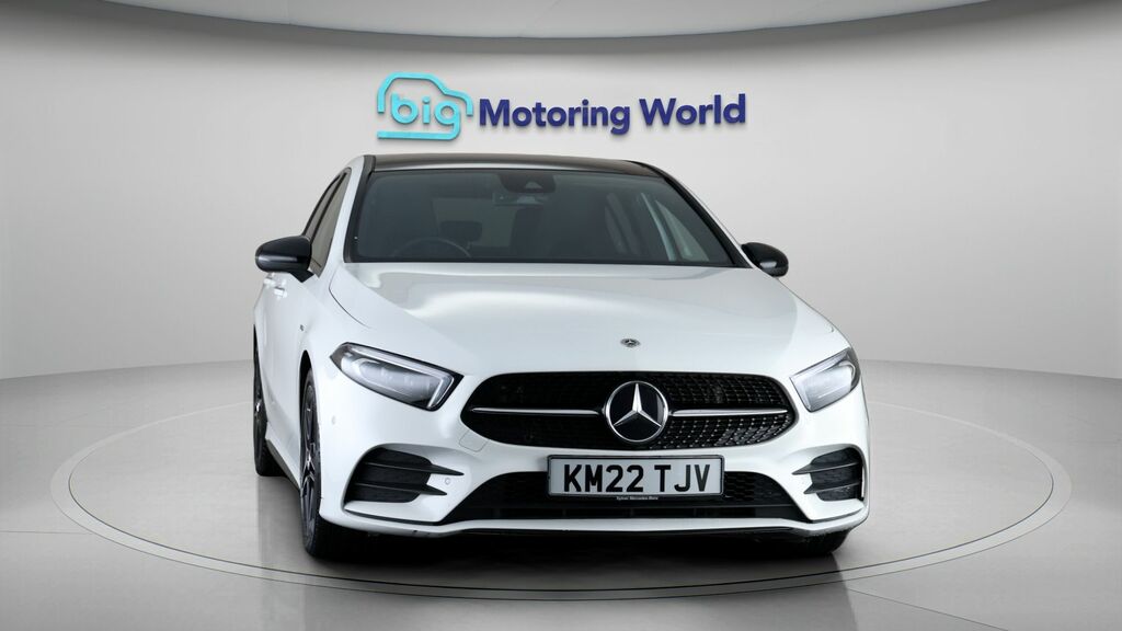 Mercedes-Benz A Class Amg Line Edition White #2