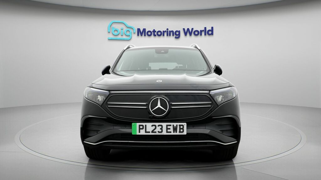 Mercedes-Benz EQB Amg Line Black #2