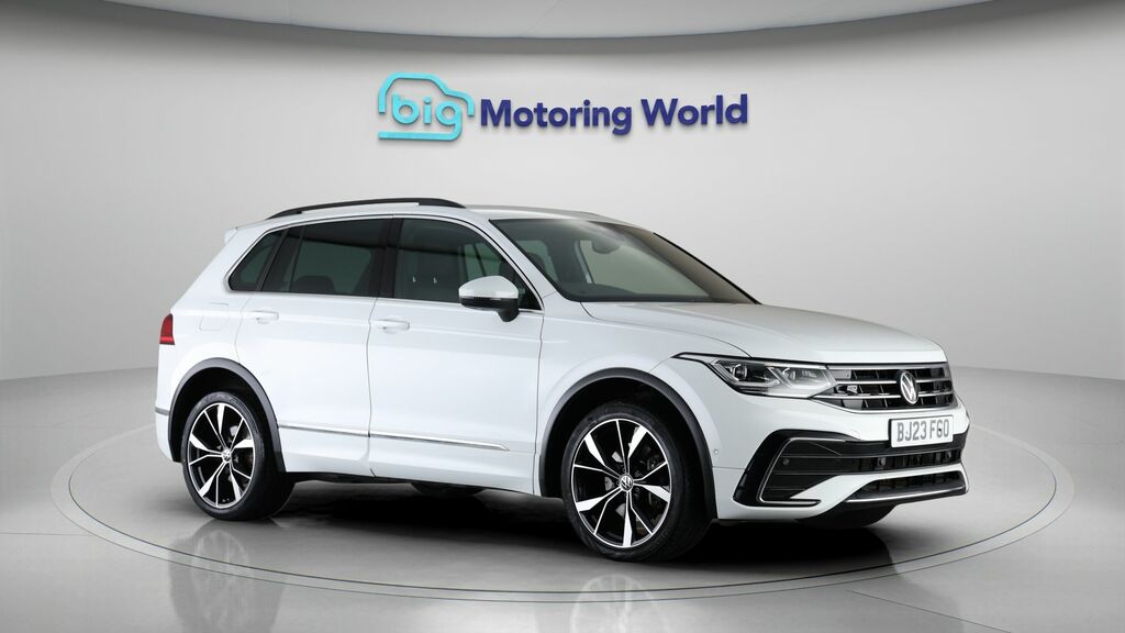 Volkswagen Tiguan R-line White