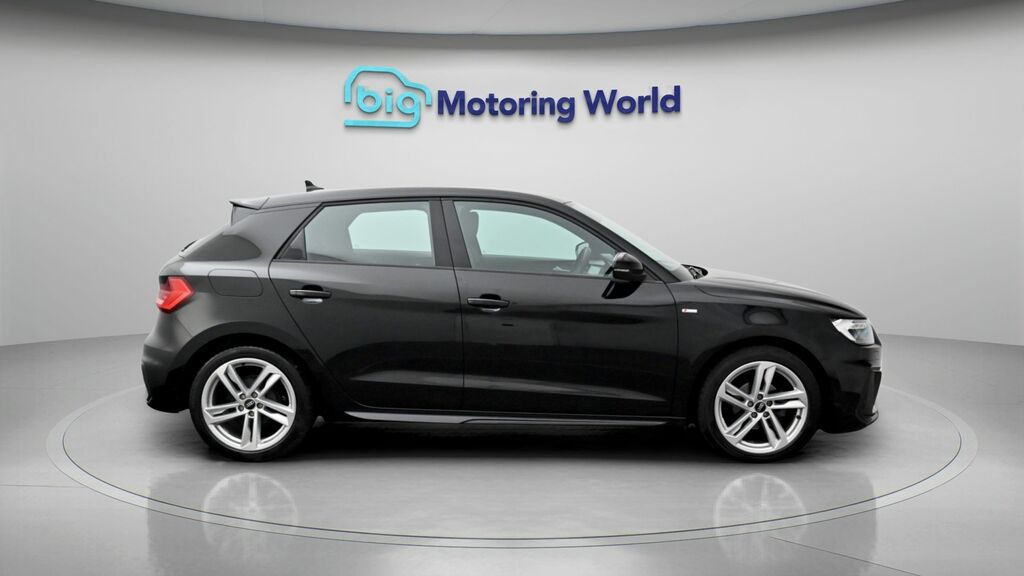 Audi A1 Audi A1 Sportback 30 Tfsi 110 S Line S Tronic White #8