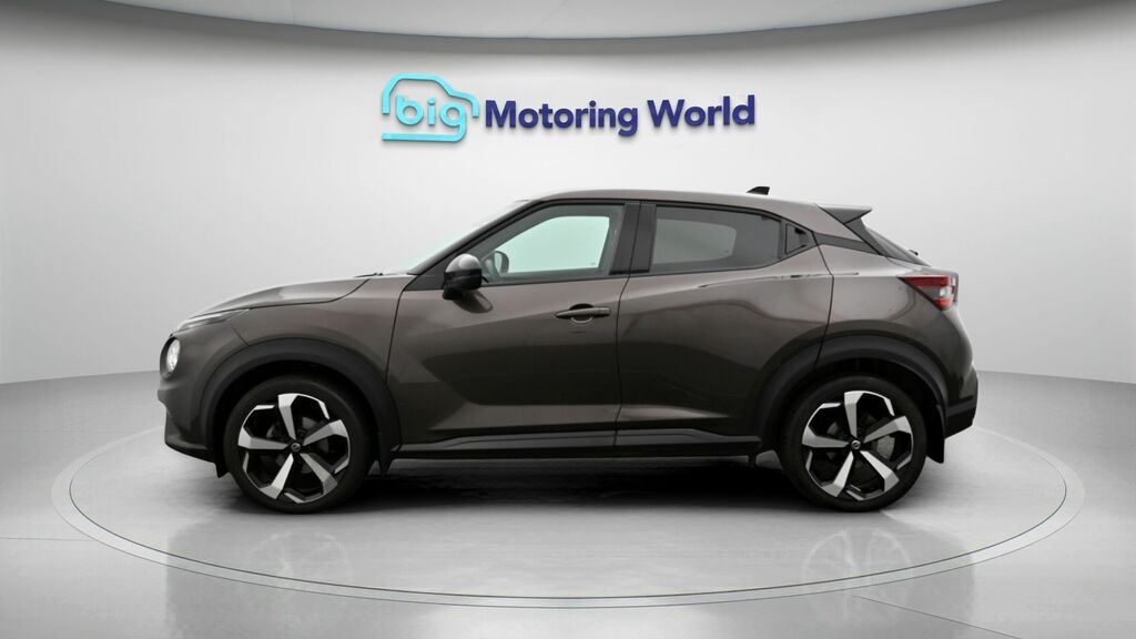 Nissan Juke Tekna Brown #4