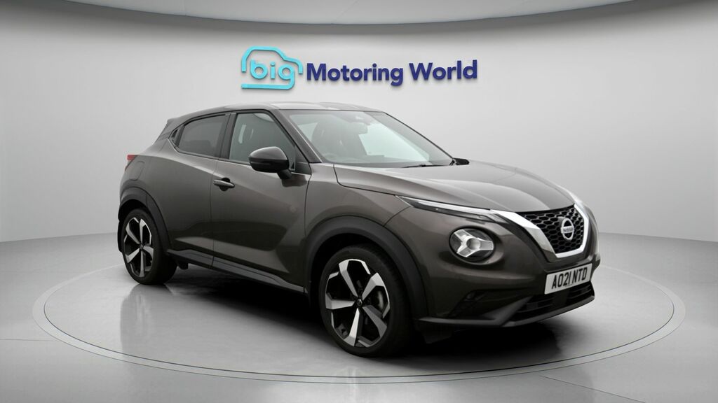 Nissan Juke Tekna Brown