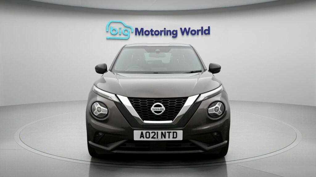 Nissan Juke Tekna Brown #2