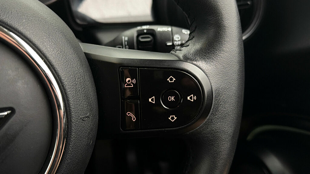 Mini Electric Hatch 135Kw Cooper S Level 3 33Kwh 17In A Green #23