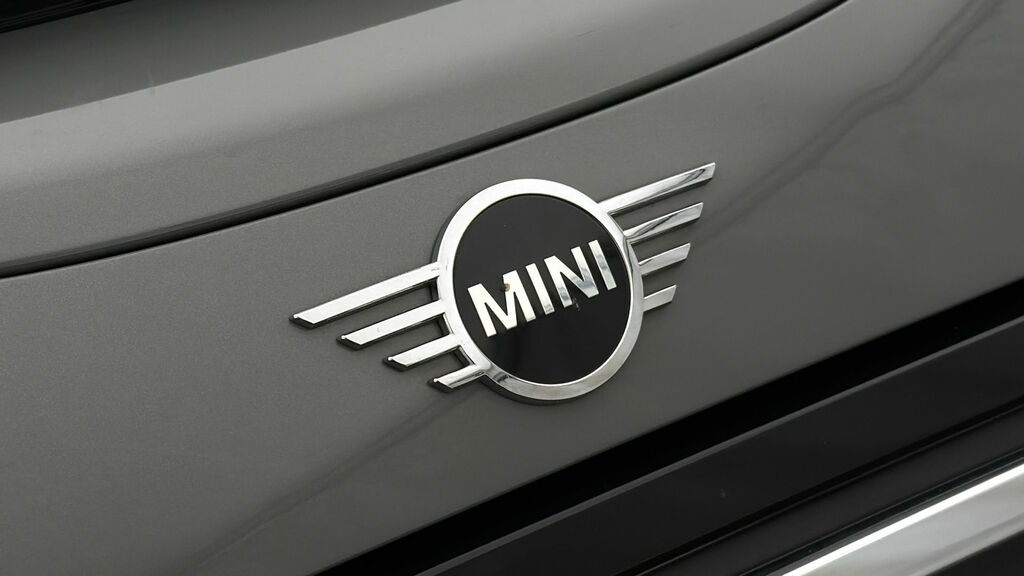 Mini Electric Hatch 135Kw Cooper S Level 3 33Kwh 17In A Green #20