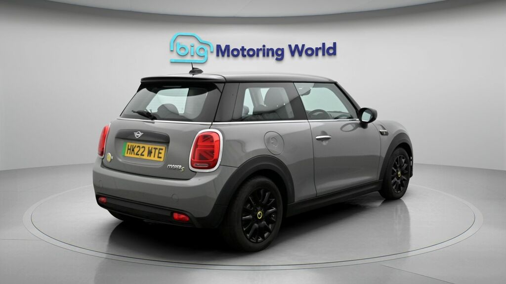 Mini Electric Hatch 135Kw Cooper S Level 3 33Kwh 17In A Green #7
