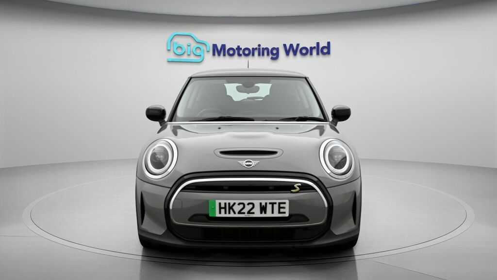Mini Electric Hatch 135Kw Cooper S Level 3 33Kwh 17In A Green #2