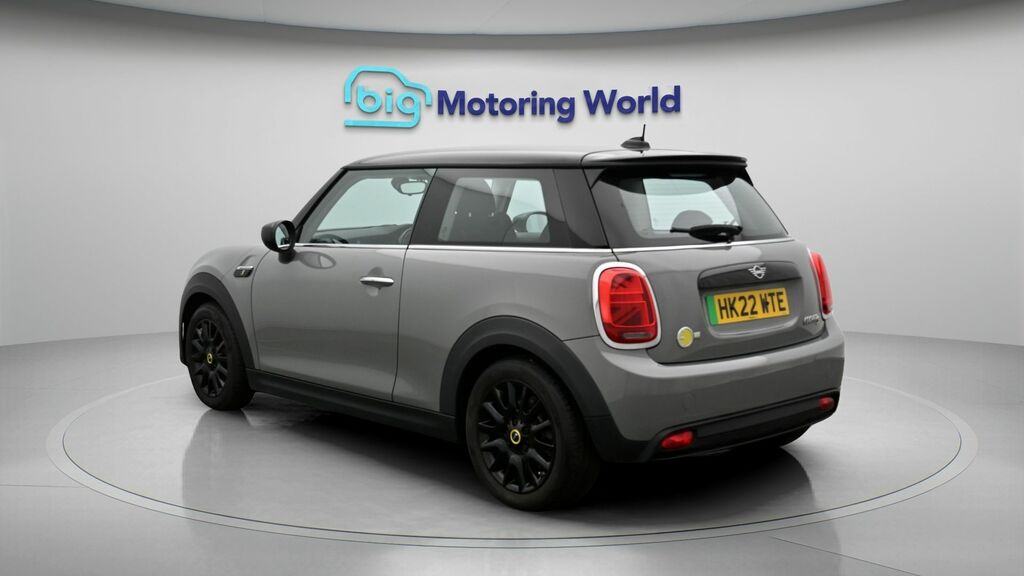 Mini Electric Hatch 135Kw Cooper S Level 3 33Kwh 17In A Green #5