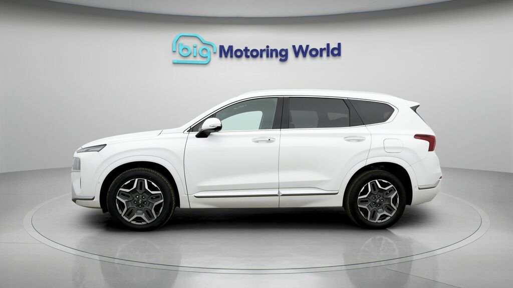 Hyundai Santa Fe Ultimate MC73LNX White #4