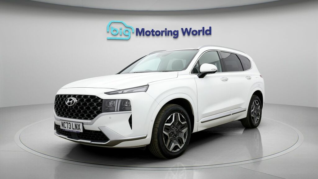 Hyundai Santa Fe Ultimate MC73LNX White #3