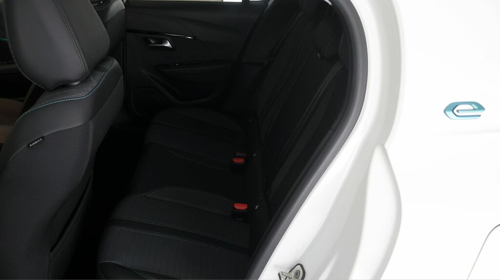 Peugeot e-208 1.2 Puretech Allure Premium Hatchback  #15