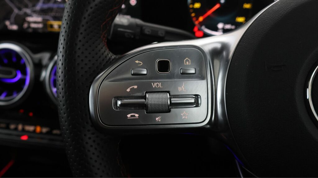 Mercedes-Benz GLA Class Gla 200 Amg Lne Prem Ngt Ed A Black #26