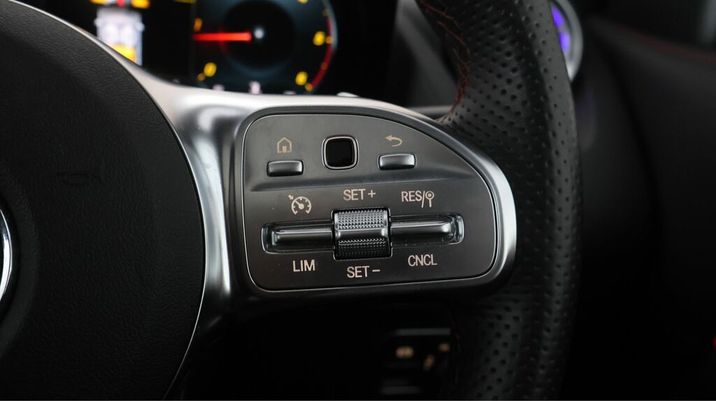 Mercedes-Benz GLA Class Gla 200 Amg Lne Prem Ngt Ed A Black #27