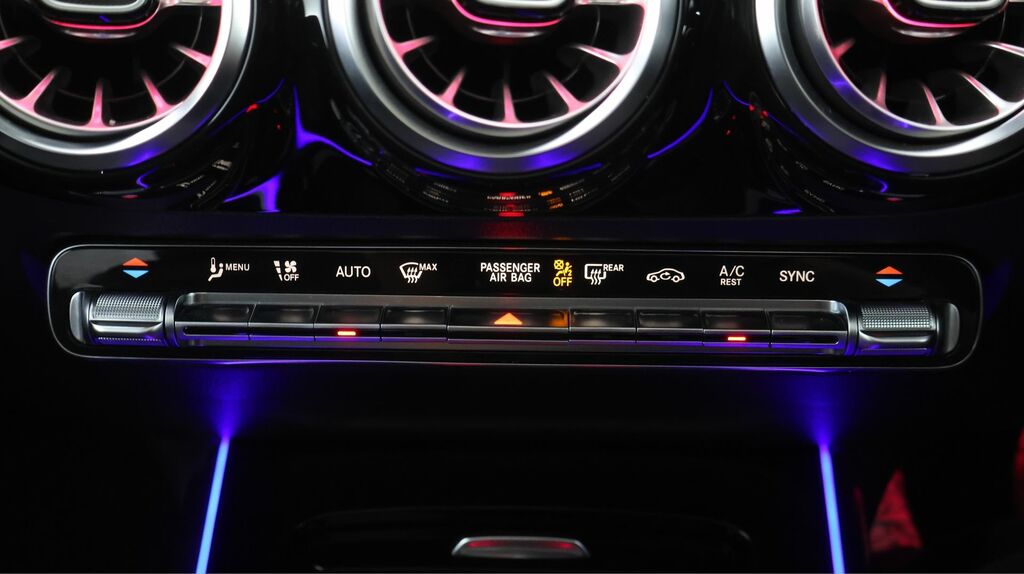 Mercedes-Benz GLA Class Gla 200 Amg Lne Prem Ngt Ed A Black #12