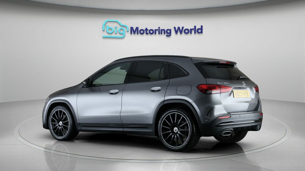 Mercedes-Benz GLA Class Amg Line Night Edition Grey #5